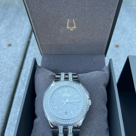 BULOVA  diamond Crystal Pave Men's Watch silver - Picture 15 of 15